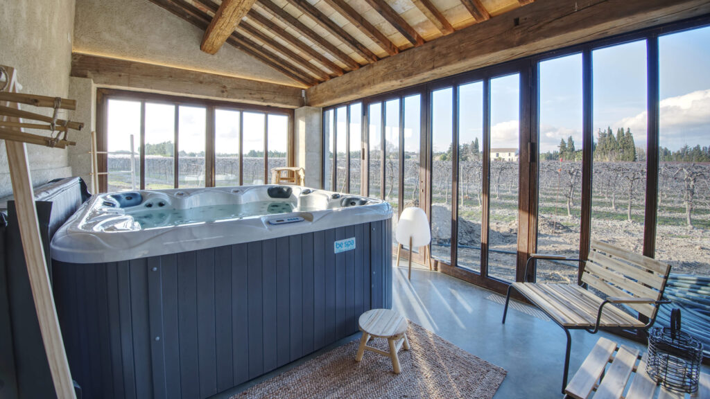 Location Mas de luxe de la Papesse avec jacuzzi à Saint-Pierre-de-Mézoargues | Mas Amor